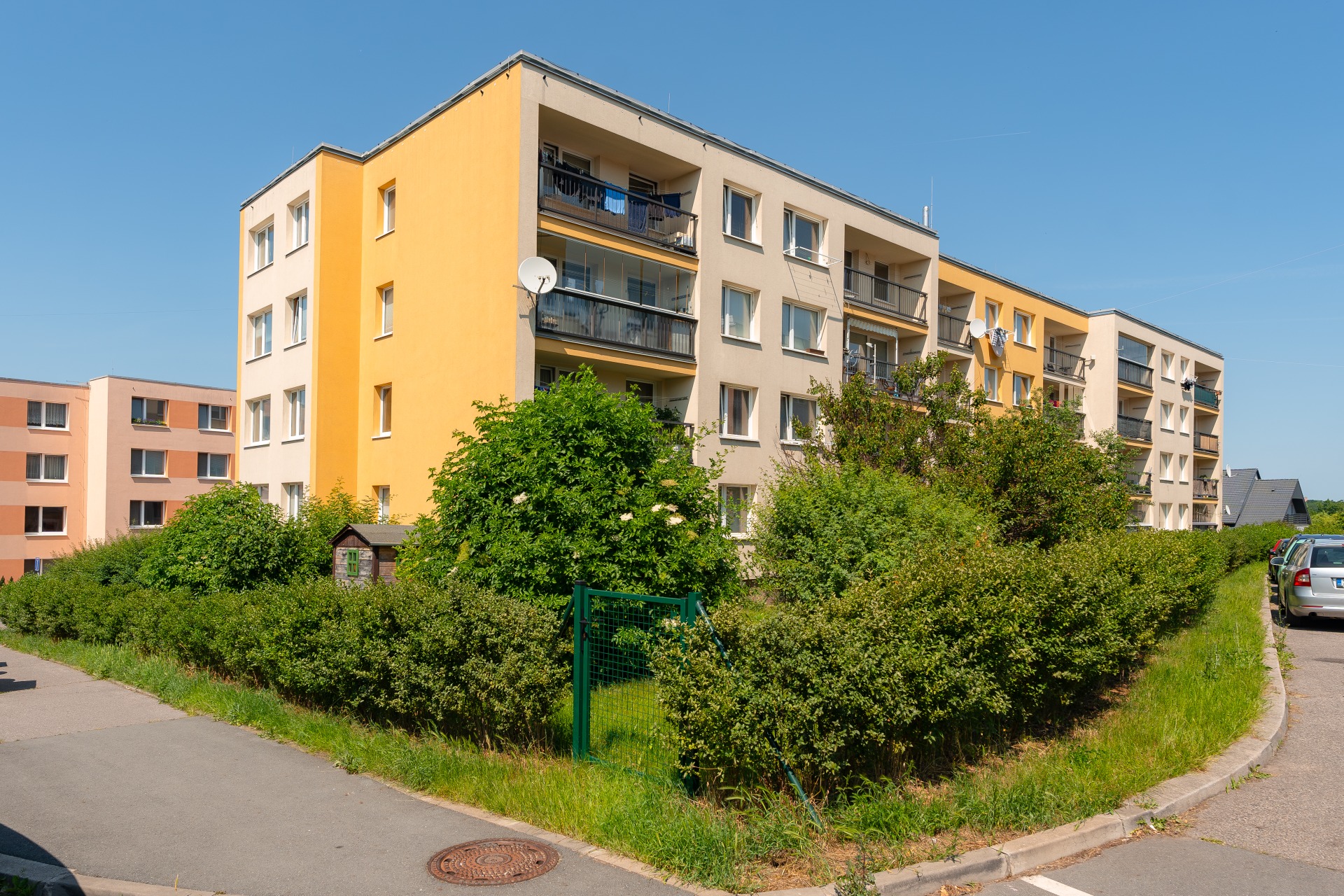 PRODEJ bytu s garáží v Praze Kyjích